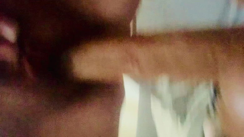 Crystal: Я люблю підстрибуючи на своєму великому ділдо