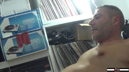 Peccatrici Produzioni: On the phone with her husband, squirting orgasm with her...