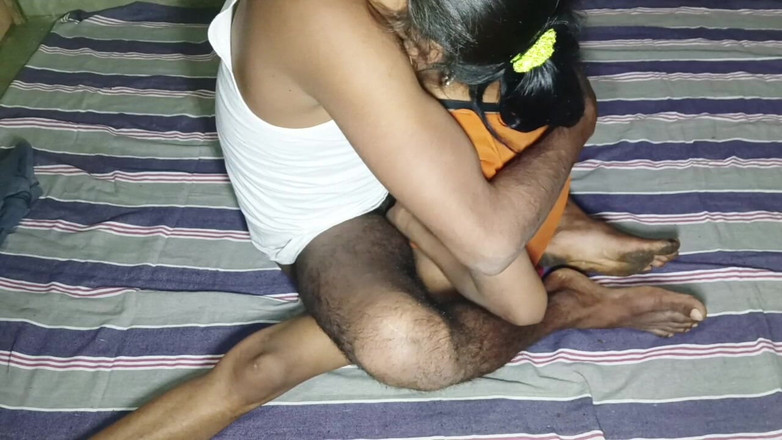 Seemadarling: Tvrdě ošukaná indická přítelkyně Velentine