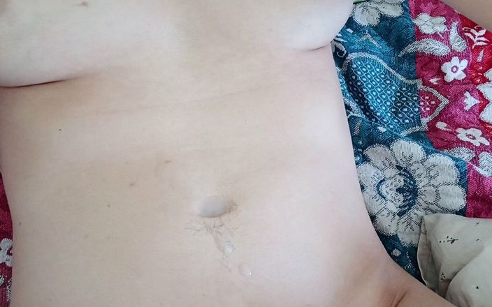 BW_Dolphin: お腹に大射精、大射精、セックス後、毛深いマンコに射精