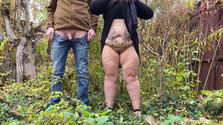 OurFetishLife: Amatörpar ömsesidig pissar