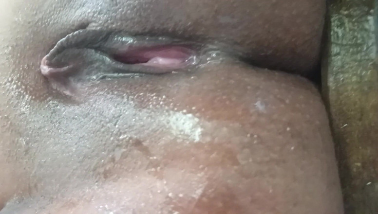 XXX Nepal: Jak drobná vagína získat sebeuspokojení.