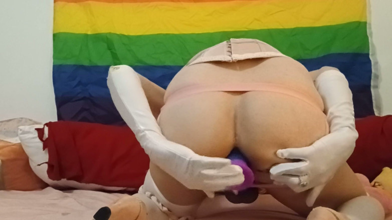 PrincessTheo6: Princesstheo Sissy Chastity Fun Time