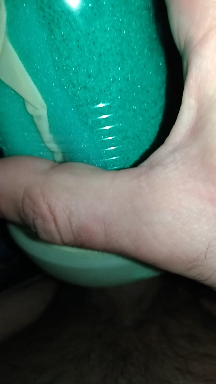 mitiiuli: Sebe masturbace a sperma