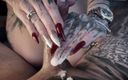 Nastasia ink: Milf penetreert doorboorde pik met haar lange nagels, aftrekken bdsm...