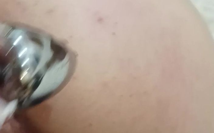 vuana: 내 보지를 7개의 유리 공으로 채우고 좋아하는 엉덩이를 후장 플러그로 넣다