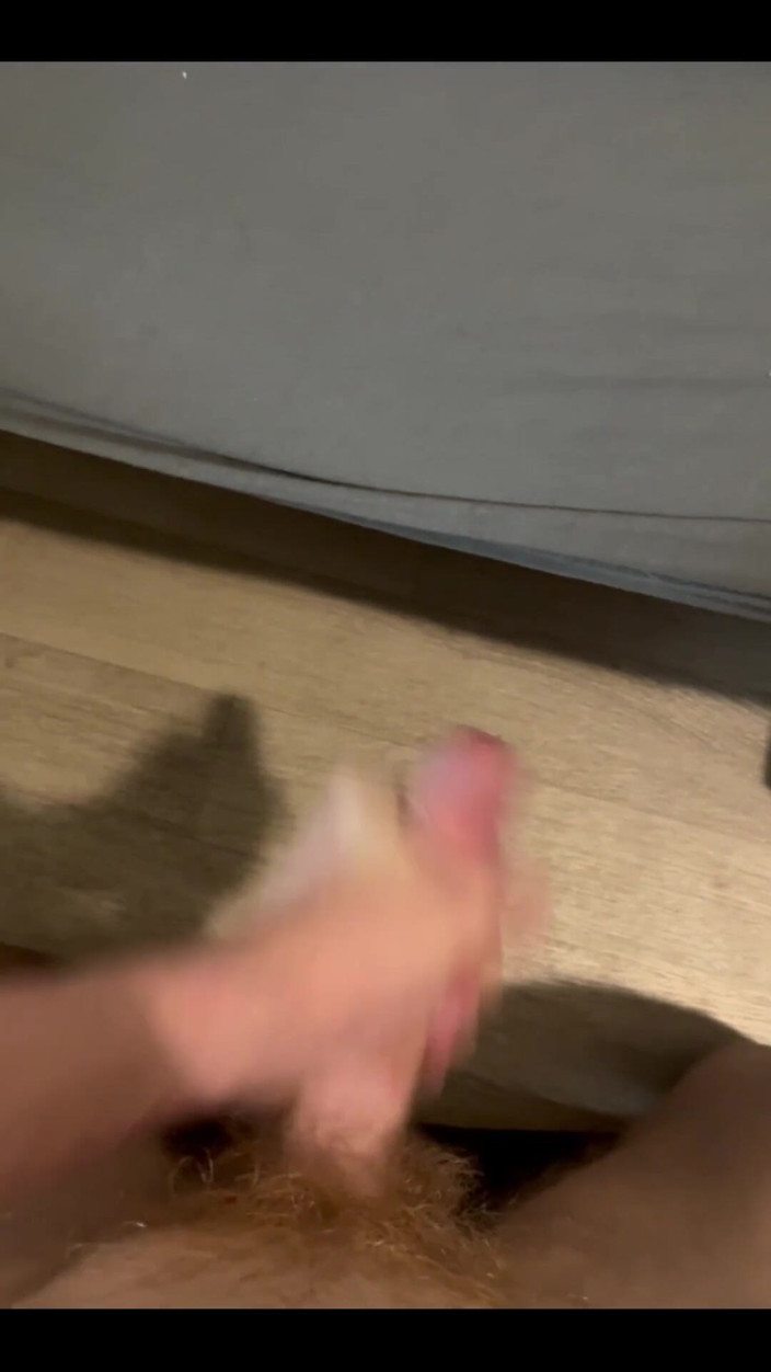 Johnny69227: Çılgın büyük boşalma!