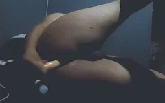 Sử dụng máy dilator và con cu giả yêu thích của tôi