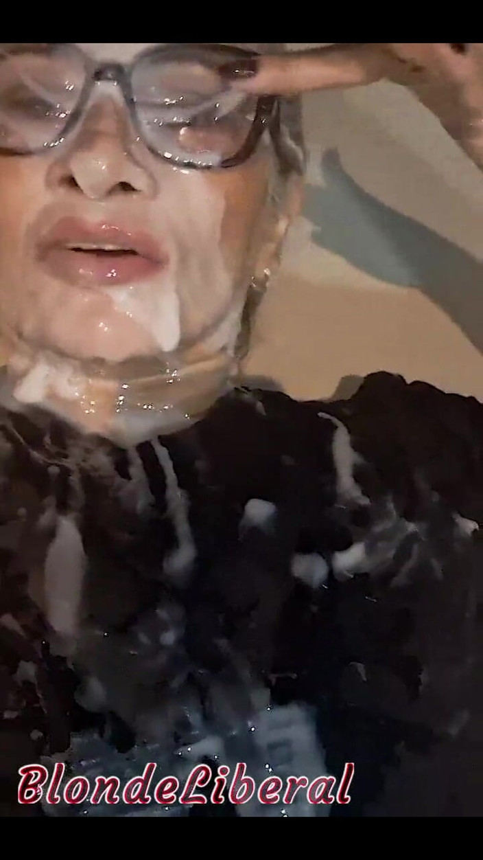 BlondeLiberal: Vdaní bastardi mi udělali tohle, ale ani nechtěli ukázat své...
