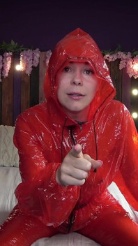 Humillación de ropa de lluvia - brillante, estúpida y mía