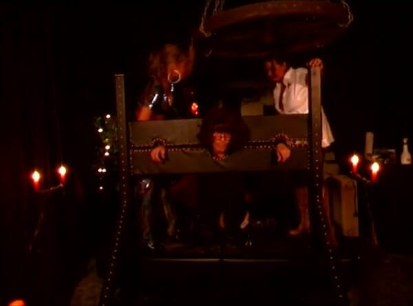 Femdom Austria: Grindlackl horror freak Freddy comes back to the fetish clinic...
