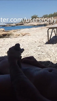 Masturbazione in spiaggia
