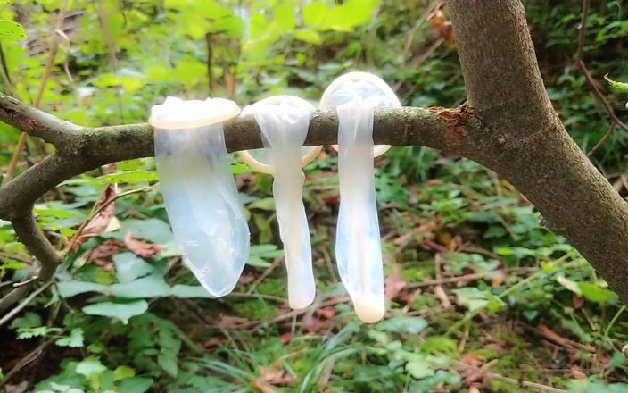 Idmir Sugary: Sperma schlucken von drei benutzten kondomen im freien
