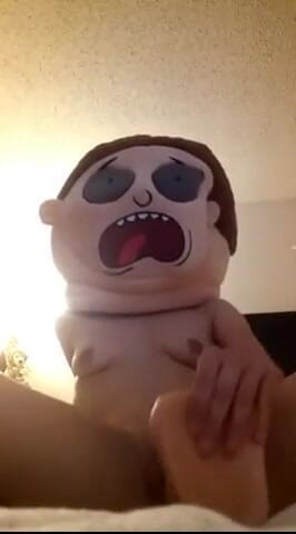 Husband-fist-wife: Morty mask dan dildo ukuran XL