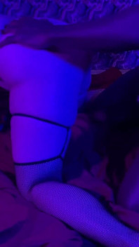 是的Sire，难忘的夜晚：吸血鬼口交和性交