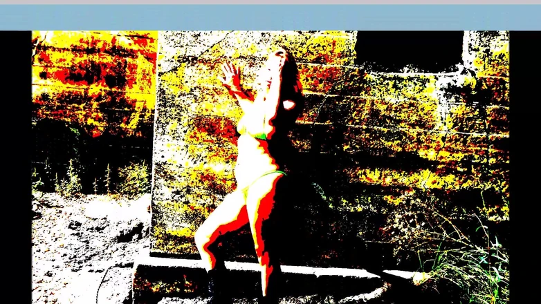 Tjedwards: 여름 비키니 비디오 하나 - 나는 끈 비키니를 사랑해