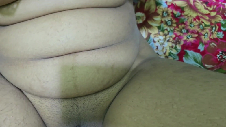 Faryal: Pakistansk vacker viral tjej som har kul med pojkvän