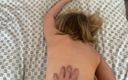 LoveHomePorn: Massage förvandlas till hård och djup fitta penetration