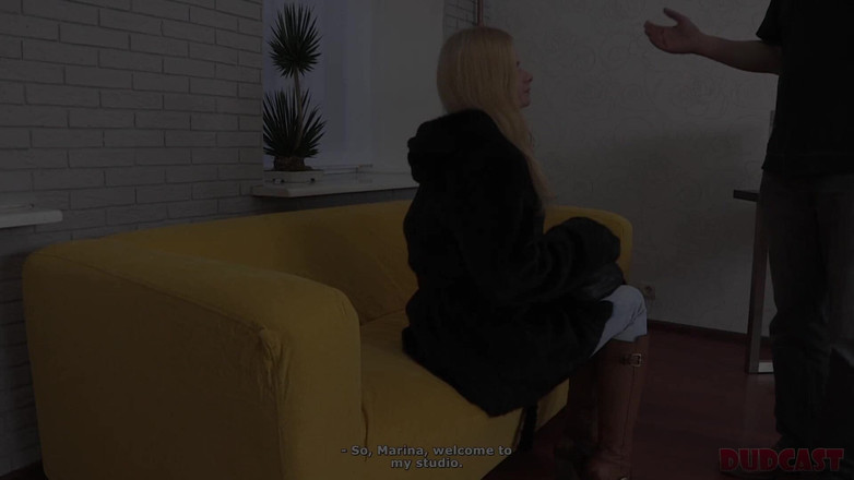 Dud Cast: Gagică de un băiat mai în vârstă viclean