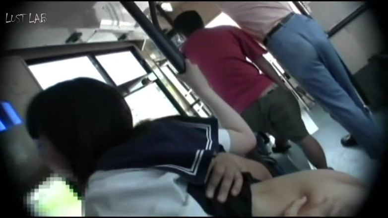 Lust JAV lab: 公交车上的秘密快乐展开 -1