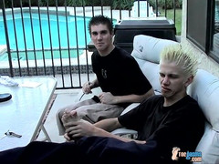 Toegasms: Chân lộn xộn vui vẻ với các chàng trai thẳng