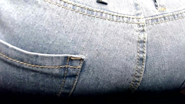 Maeling: Tiny Man Ruined in Jeans Ass-fyxiation with Giant Ass Unknowing