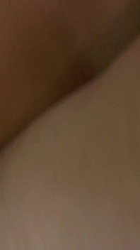 Gagica sexy are pizda întinsă și gustată de o pulă uriașă