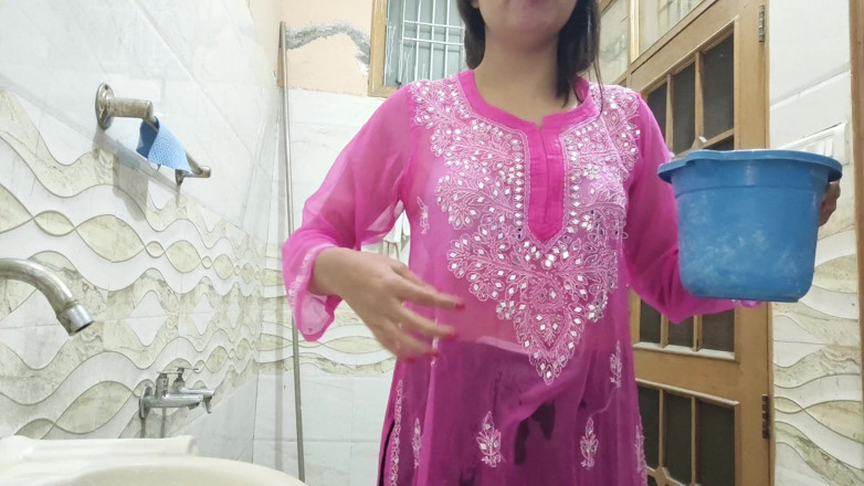 Saarabhabhi6: 印度德西继妹xxx印地语性爱 清晰音频