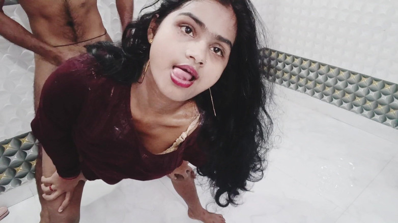 LateralChain349: Soție indiană în Maroon top sex oral fierbinte - cuplu cu înregistrare de...