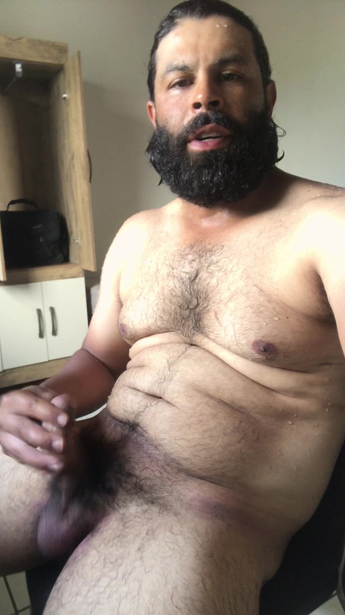 i7Bernard: Improviserad onani för att debutera Casa Nova.