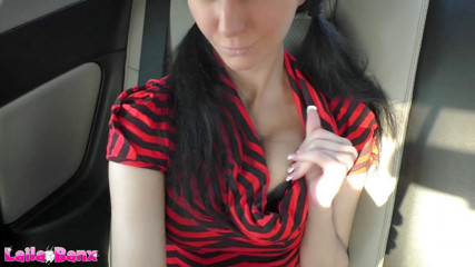 Laila Banx: Pussy taxi! Cunt fingering through the city