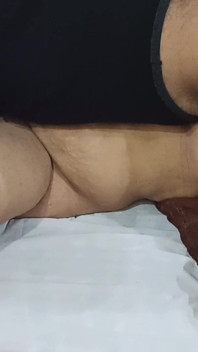 The Mistress Got Fucked in the Hotel Room by the Boy Working in the Office