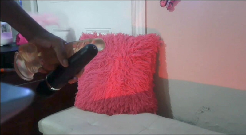 Freaky relatives: Anal? Stepdaughter Plugging Her Ass on Camera