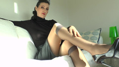 Lady Victoria Valente: Čas na čichání! Teď čicháš moje dvojitě punčochové nohy! Lady Victoria Valente