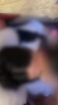 Nascondendosi sulle scale con la figliastra, Giochiamo con la figliastra, Metti un giocattolo su un capezzolo sensibile # 111