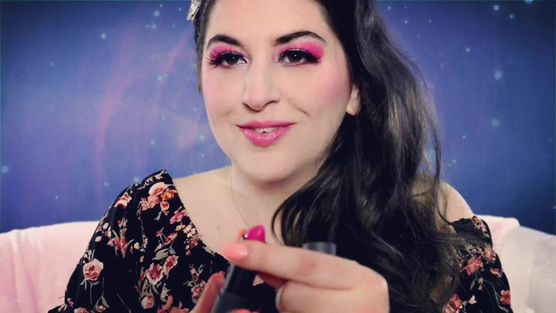 goddessjoules: Rouge à lèvres rose sur plexiglass asmr