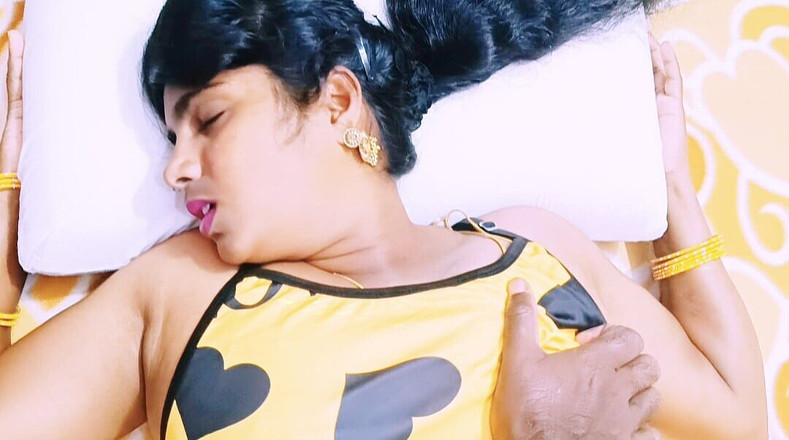 Telugu honey lips: Indický sex. Telugská krásná bhabhi šuká tchána