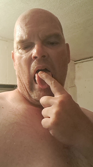 Fickspecht: Fumbling in the Basement
