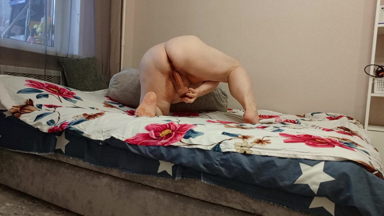 Zona901: 邻居的早晨从大阴户的自慰开始