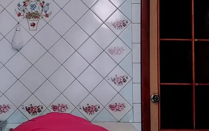 Lukerya: Summer. Heat in the Kitchen.