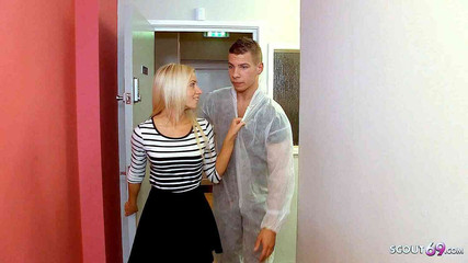 Full porn collection: Sıska ofis kızı Kiara Lord iş yerinde gizli ve korunmasız...