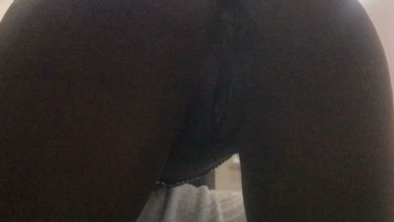 Browngurl234: Sexy drobná africká teenagerka předvádí své twerkingové dovednosti ve zpomaleném...