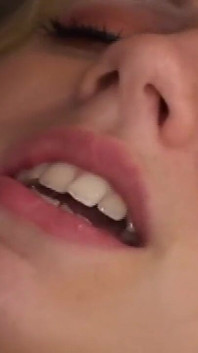 Stepdaddy Pet His Stepdaughter's Teen Pussy