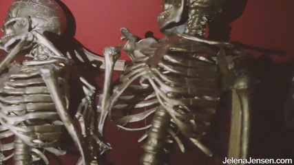 Jelena Jensen: Jelena Jensen Skeletons