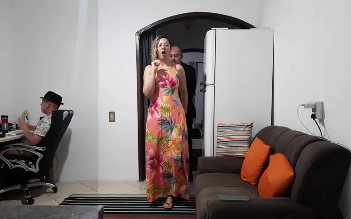 Gabi SweetCouplesStories: The Cuckold Doesn't See the Sugardaddy Arrive to Fuck His...