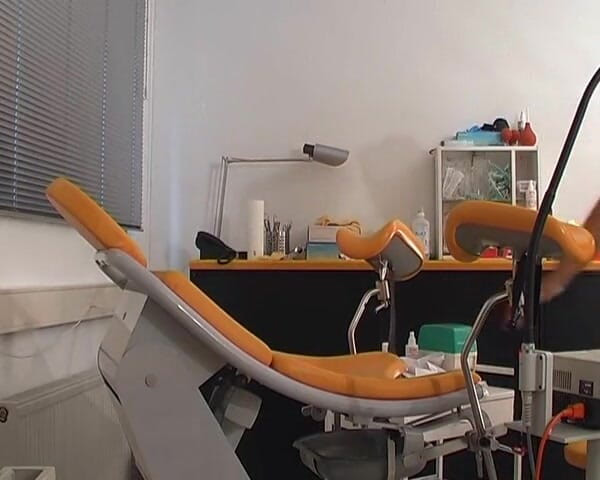Rubber & Clinic Studio - 1ATOYS: Perverzní sen na anální zkoušce