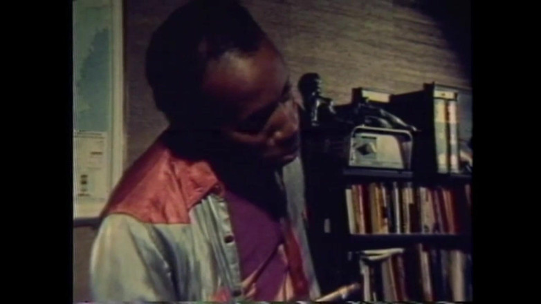 Vintage megastore: मुर्गा चूसने वाले