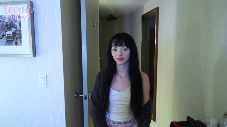 Teenytaboo: 금기 어시스턴트인 Cecelia Taylor