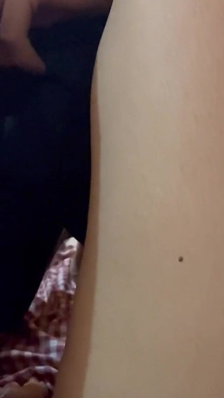 Riya mickey: 印度继妹在一次糟糕的性爱中操她的继兄弟