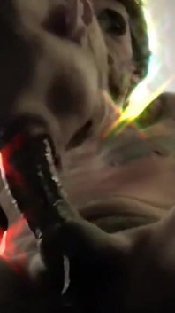 Fresh Flesh Stoyca otwiera swoją niechlujną wierzchnią